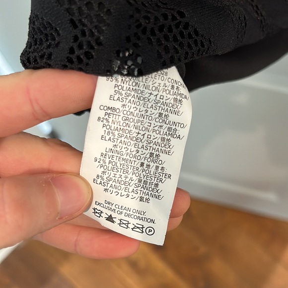 Armani exchange little black dress! Flattering and chic! Size 6 - Picture 7 of 8